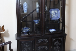 Tủ Bày Trưng Bày Đồ Cổ - Tích Tùng Mai .
