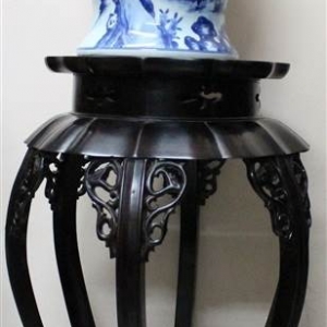 Đôn Sen Gỗ Trắc.