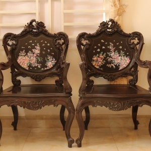Bộ Louis Cẩn Ốc Rất Đẹp Gỗ Gụ Mật - Sang Trọng và Tinh Tế . 