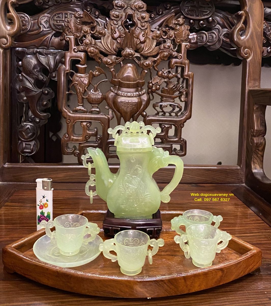 đồ ngọc xịn được đấu giá