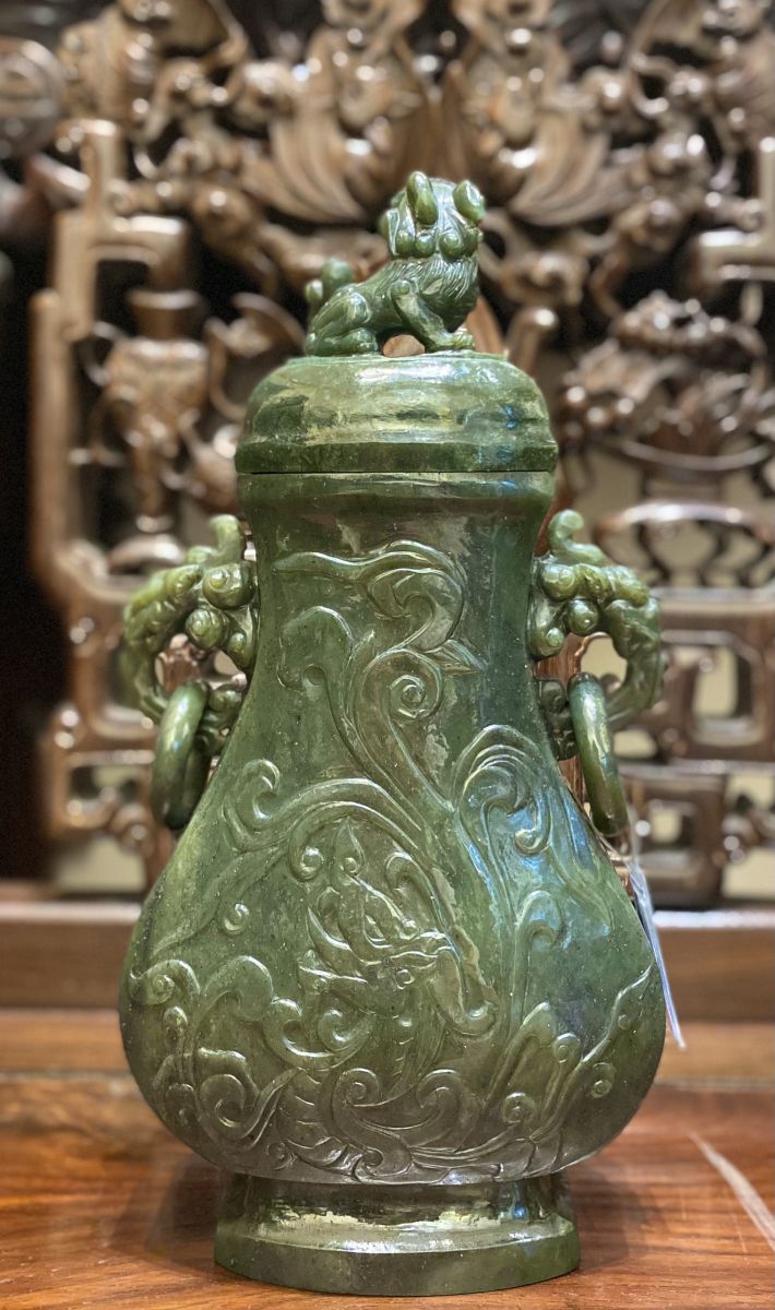 Tượng phật bằng ngọc bích