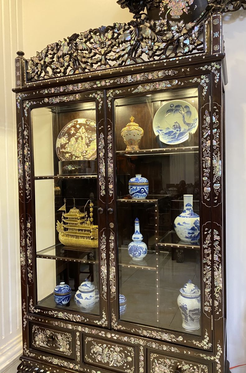tủ bày đồ cổ ở hà nội