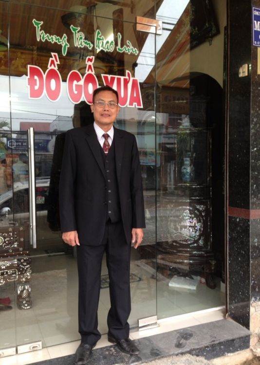 nhà sưu tầm cổ vật